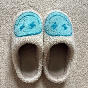Cozy Blue and Cream Kids Lightening Preppy Slippers